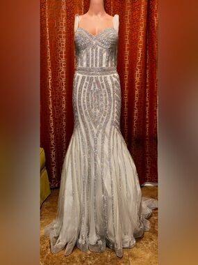 Glow White Silver Rhinestone Mermaid Gown Size 10 Wedding Bridal Dress